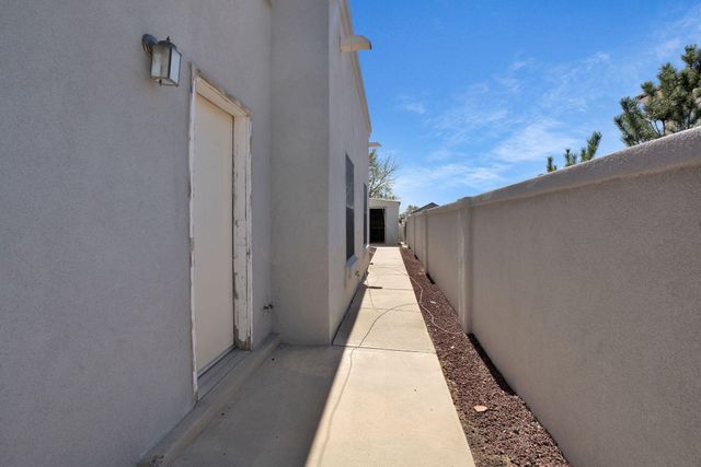 6116 AGATE Avenue NW, Albuquerque, NM 87120