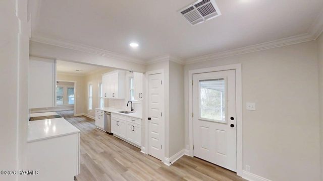 717 E 7th Street, Crowley, LA 70526