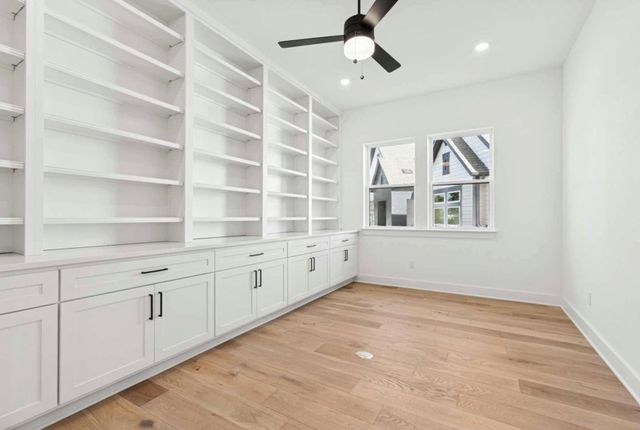 439 Vail River RD, Dripping Springs, TX 78620