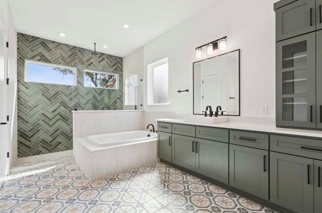 439 Vail River RD, Dripping Springs, TX 78620