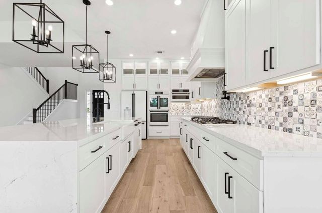 439 Vail River RD, Dripping Springs, TX 78620