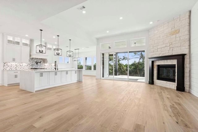 439 Vail River RD, Dripping Springs, TX 78620