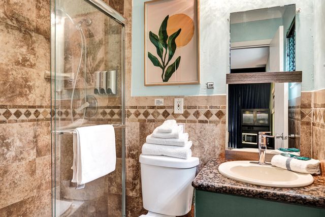 4460 NE 17th Terrace, Oakland Park, FL 33334