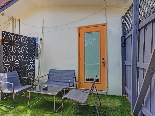 4460 NE 17th Terrace, Oakland Park, FL 33334