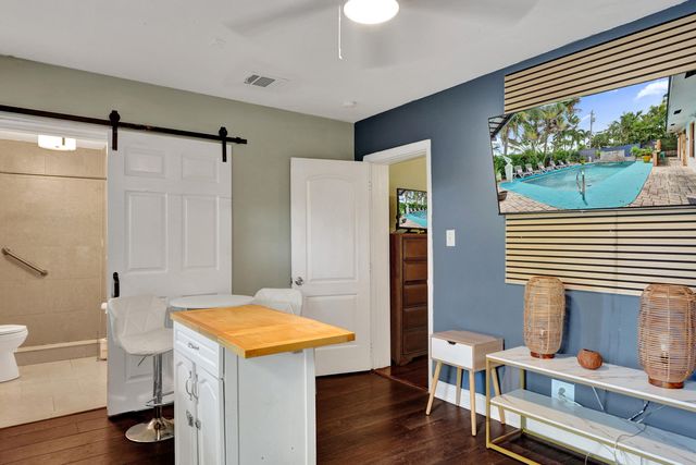 4460 NE 17th Terrace, Oakland Park, FL 33334
