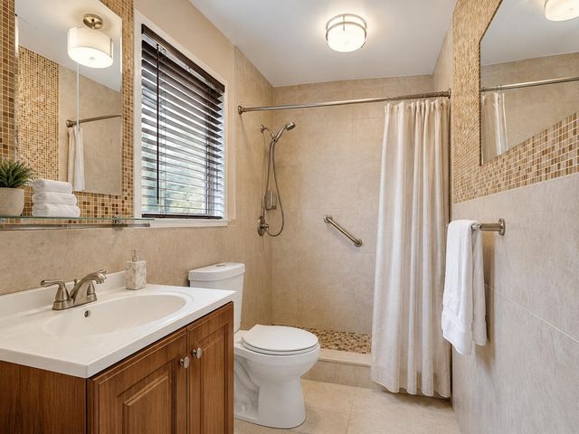 4460 NE 17th Terrace, Oakland Park, FL 33334