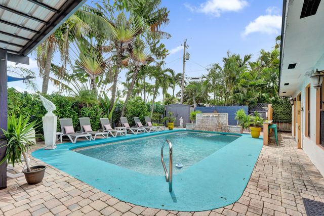 4460 NE 17th Terrace, Oakland Park, FL 33334