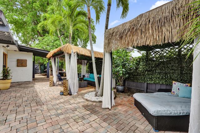 4460 NE 17th Terrace, Oakland Park, FL 33334