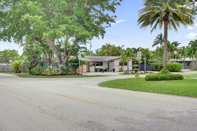 4460 NE 17th Terrace, Oakland Park, FL 33334