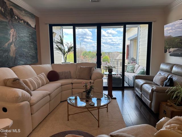 116 West Avenue UNIT 404, Saratoga Springs, NY 12866