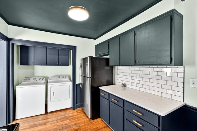 130 Pleasant Ridge Avenue, Greenville, SC 29605