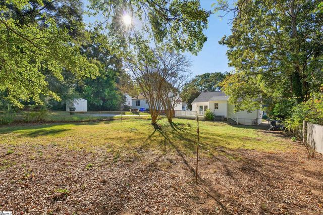 130 Pleasant Ridge Avenue, Greenville, SC 29605