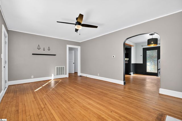 130 Pleasant Ridge Avenue, Greenville, SC 29605