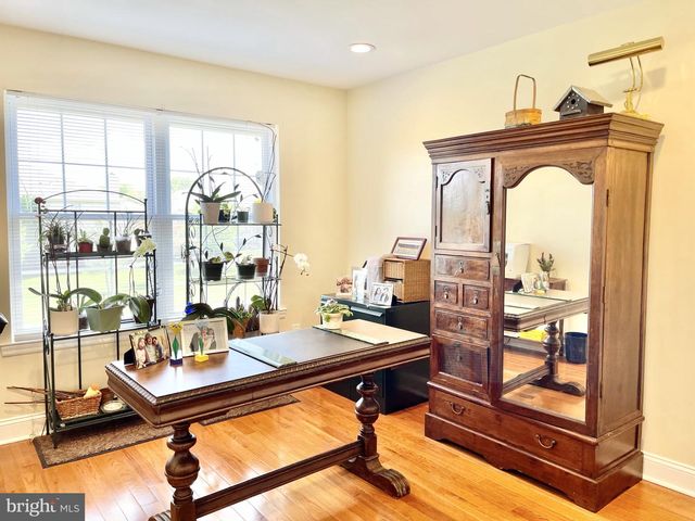 302 MARTEN RD, Princeton, NJ 08540