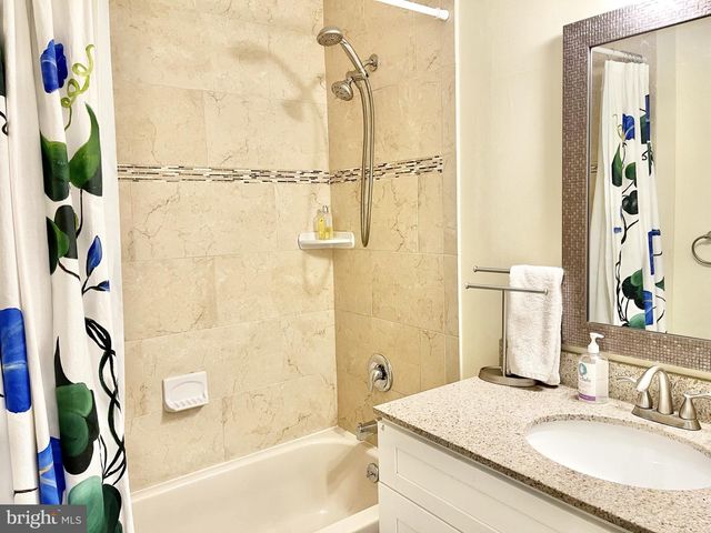 302 MARTEN RD, Princeton, NJ 08540