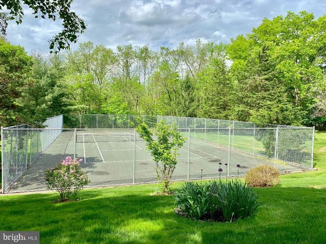 302 MARTEN RD, Princeton, NJ 08540