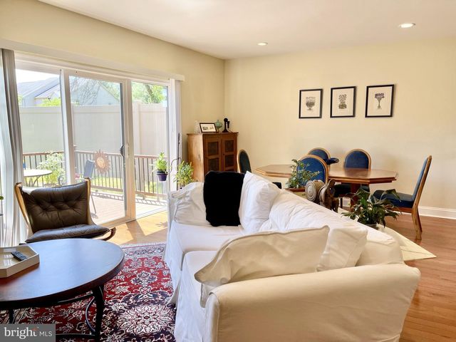 302 MARTEN RD, Princeton, NJ 08540