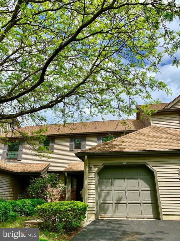 302 MARTEN RD, Princeton, NJ 08540