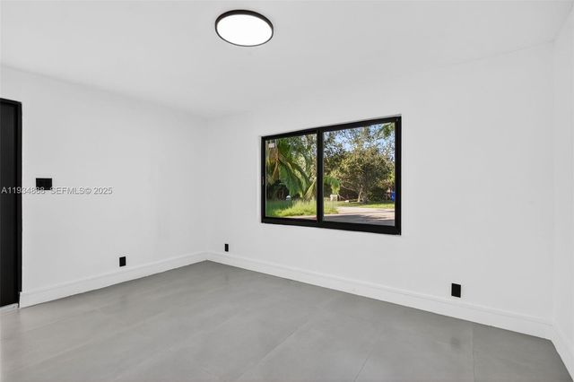 1488 NE 29th St, Pompano Beach, FL 33064