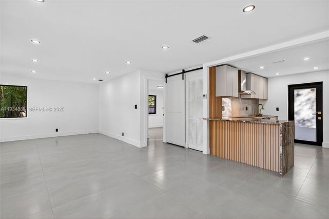 1488 NE 29th St, Pompano Beach, FL 33064