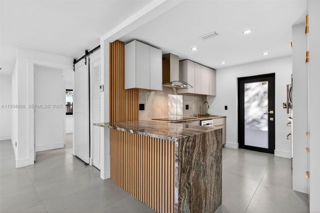 1488 NE 29th St, Pompano Beach, FL 33064