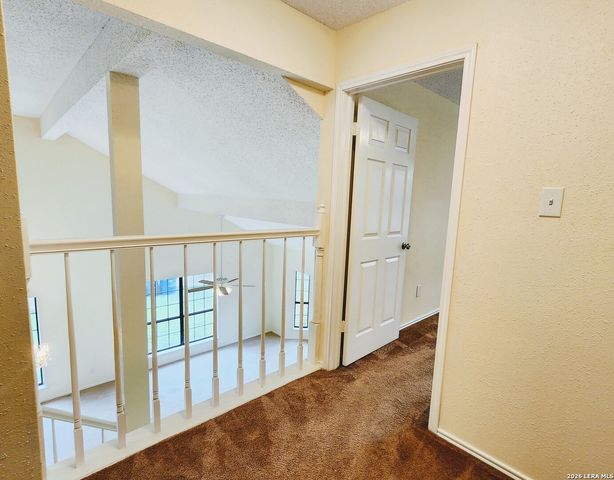 1019 Hedgestone, San Antonio, TX 78258