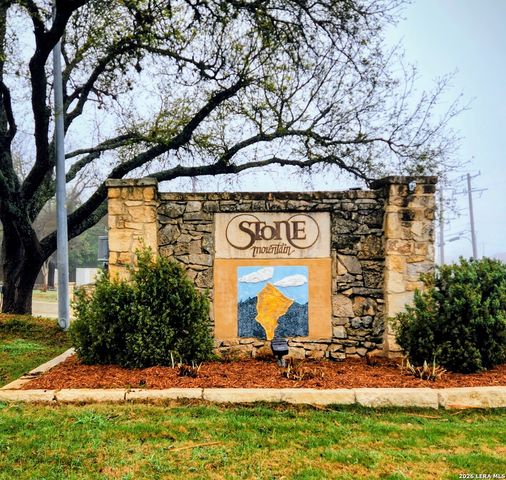 1019 Hedgestone, San Antonio, TX 78258