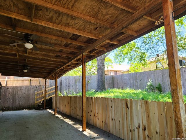 1019 Hedgestone, San Antonio, TX 78258