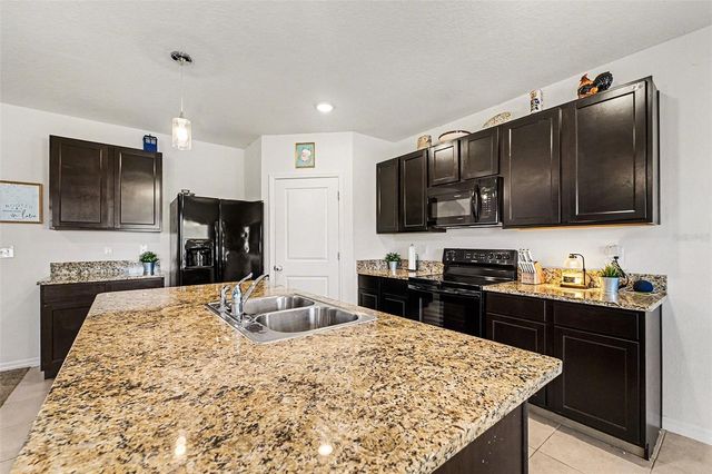 35605 STELLA VAST DRIVE, Zephyrhills, FL 33541