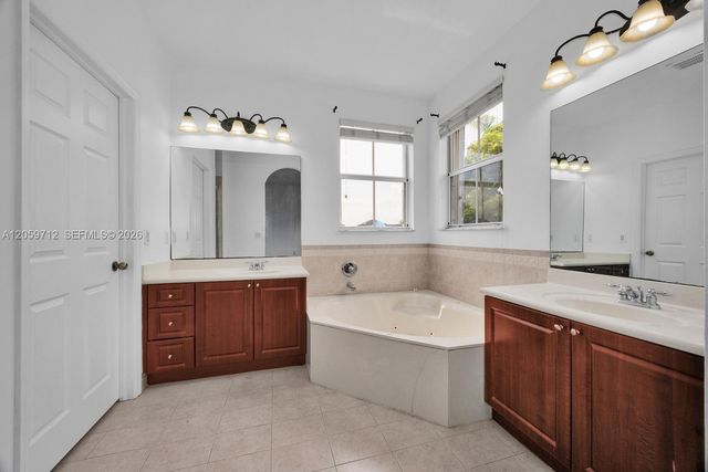 12745 SW 204th Ln, Miami, FL 33177