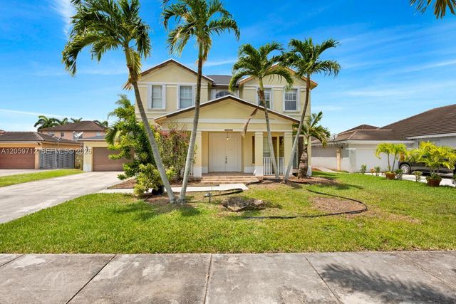 12745 SW 204th Ln, Miami, FL 33177