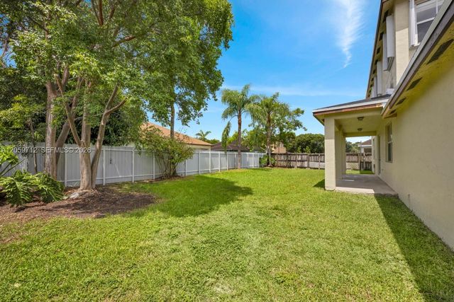 12745 SW 204th Ln, Miami, FL 33177