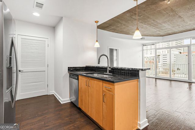 250 Pharr Road NE 409, Atlanta, GA 30305