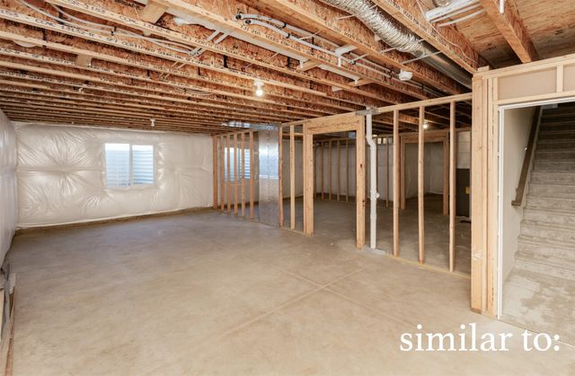 1112 Featherstone Avenue NE, Bondurant, IA 50035