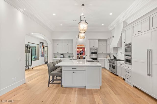 38 Pebble Dunes Court, Las Vegas, NV 89141