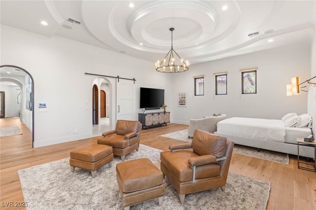 38 Pebble Dunes Court, Las Vegas, NV 89141