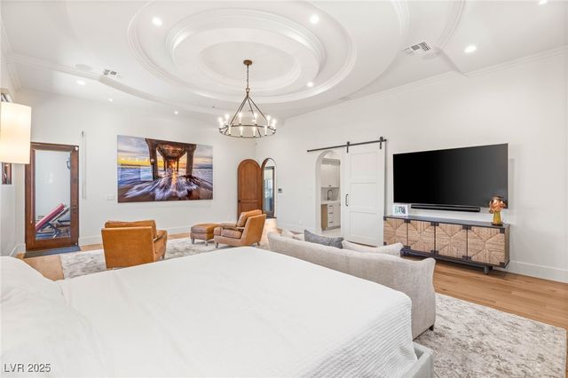 38 Pebble Dunes Court, Las Vegas, NV 89141