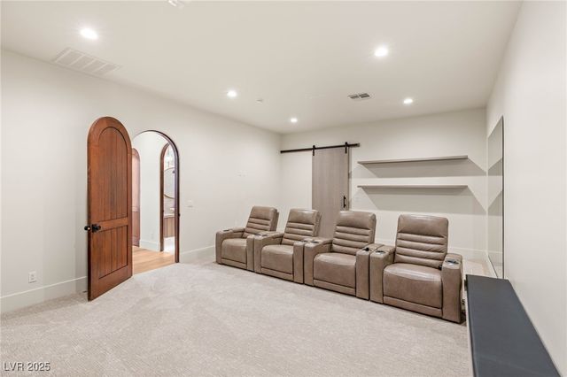 38 Pebble Dunes Court, Las Vegas, NV 89141