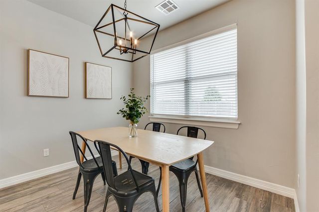 10720 Little Sallisaw Creek Drive, Yukon, OK 73099