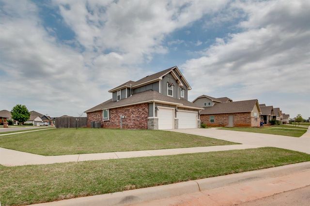 10720 Little Sallisaw Creek Drive, Yukon, OK 73099