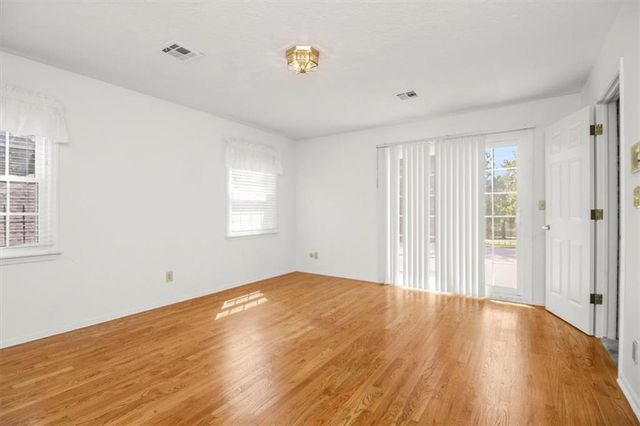 420 Golfview Drive, Blue Springs, MO 64014