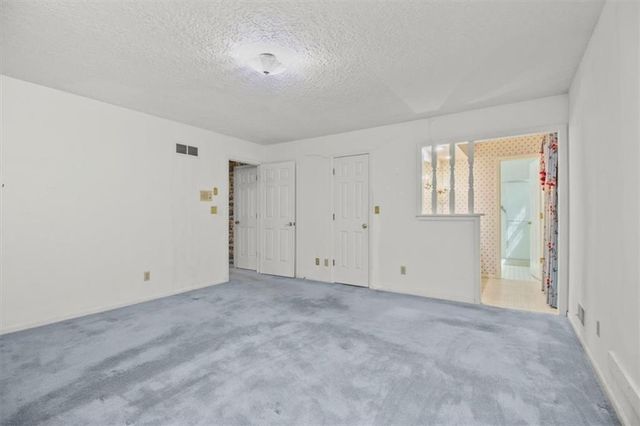 420 Golfview Drive, Blue Springs, MO 64014