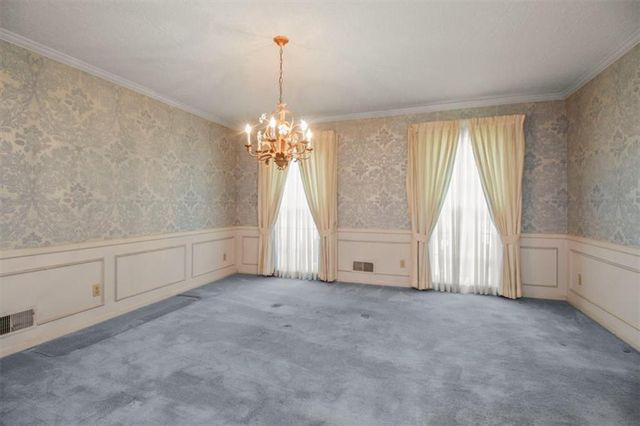 420 Golfview Drive, Blue Springs, MO 64014