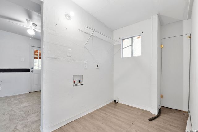 4330 Kilrea, San Antonio, TX 78219