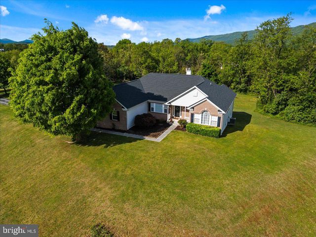30 SAVANNAH DR, Strasburg, VA 22657