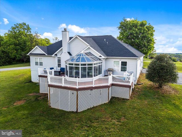 30 SAVANNAH DR, Strasburg, VA 22657