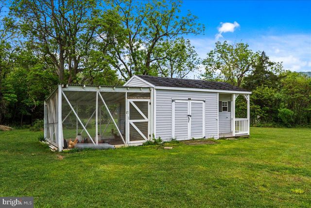 30 SAVANNAH DR, Strasburg, VA 22657