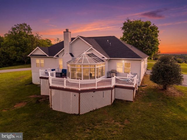 30 SAVANNAH DR, Strasburg, VA 22657