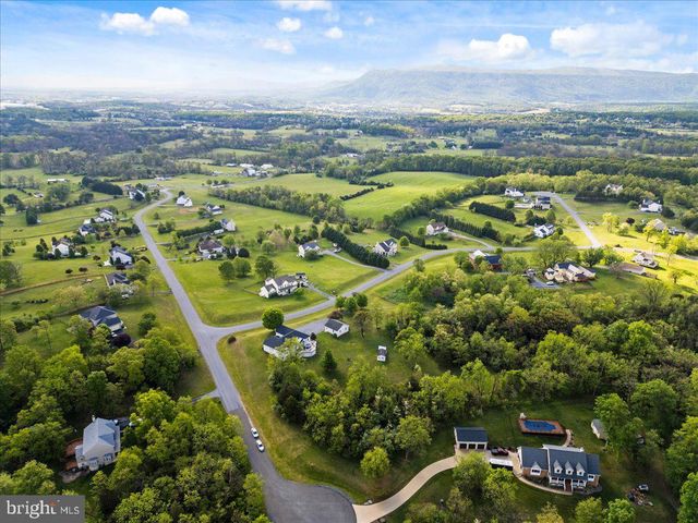 30 SAVANNAH DR, Strasburg, VA 22657
