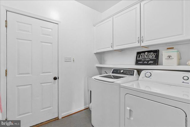 30 SAVANNAH DR, Strasburg, VA 22657